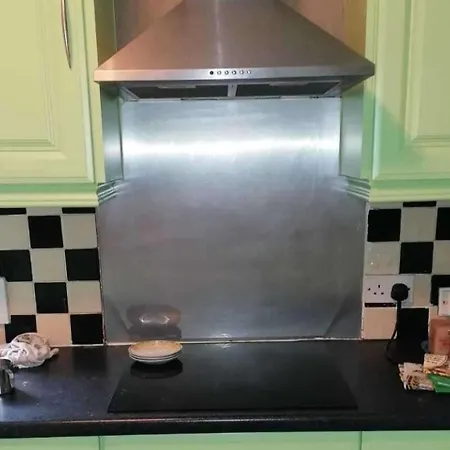 The Railway - 4 Bedrooms Sleeps 11 Pets Ok Casa vacanze Moate