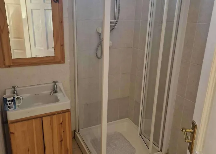 Сasa de vacaciones The Railway - 4 Bedrooms Sleeps 11 Pets Ok Moate